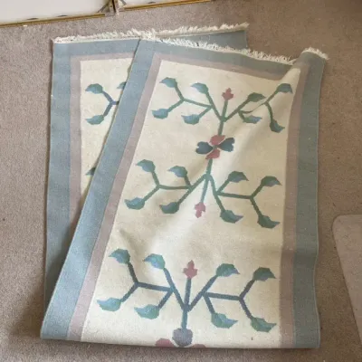Woven Pastel-Color Floral Rug
