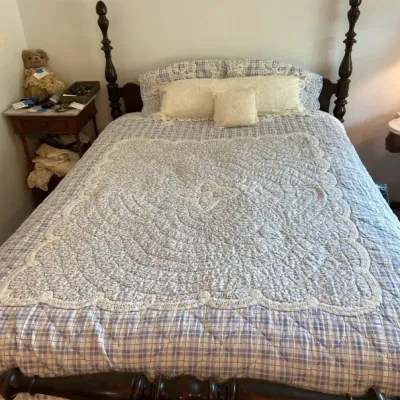 Full Size Blue And White Quilt With Lace Pillows