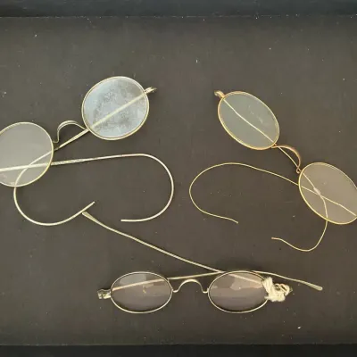 Antique Wire Rimmed Spectacles (3)