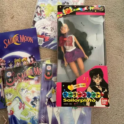 1996 Bandai Sailor Moon Doll "Sailor Pluto" & 4 Comic Books