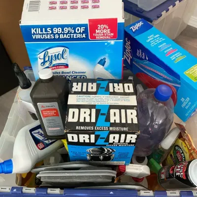 Chemical Lot Of Mostly Cleaning Supplies