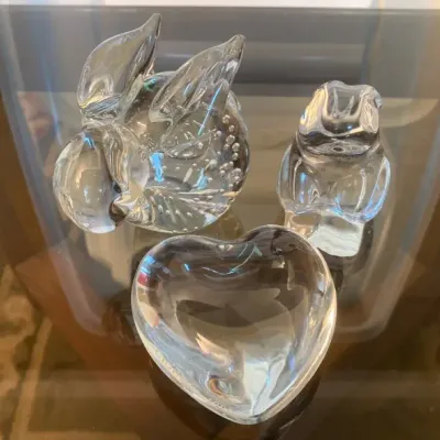 Baccarat Glass Bunny and Heart with Round Glass Bunny
