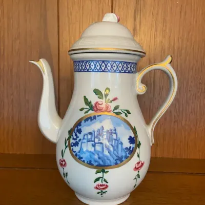 Vintage Elizabeth Arden Orient Express Rose Castle Teapot