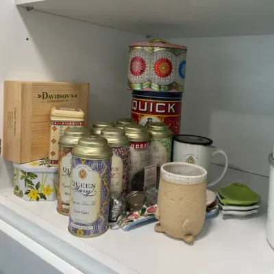 Tea Lover’s Lot Of Queen Mary & Davidson’s Teas, Tea Accessories & Vintage Quaker Oats Can