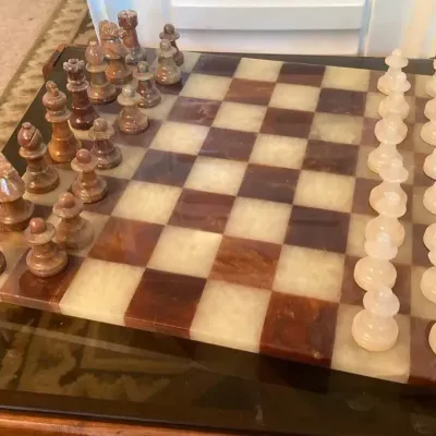 Large Brown and White Chess Set in Marble and Onyx-Like Style
