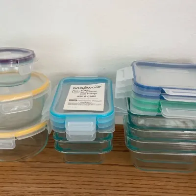 Snapware Glass Storage Containers & Lids