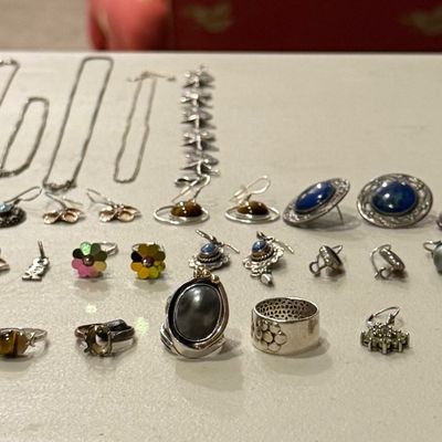 Sale Photo Thumbnail #25