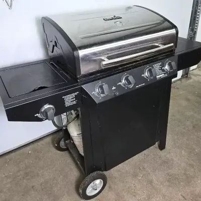 Charbroil 4-Burner Gas Grill with Side Burner- 58x25x45"