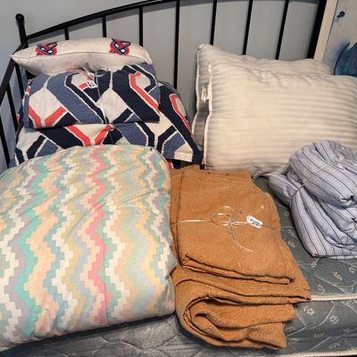 Sale Photo Thumbnail #136