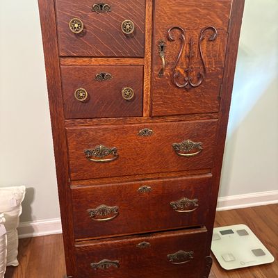 Lingerie chest $400