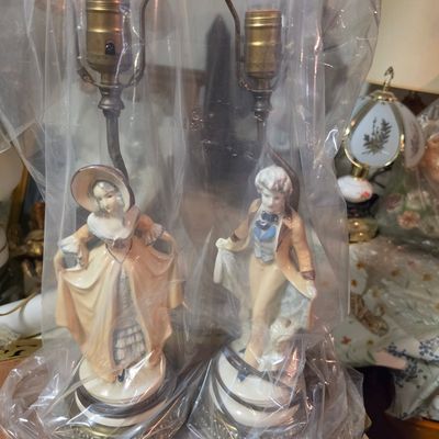 Sale Photo Thumbnail #36: Vintage Porcelain Colonial Couple Figural Table Lamps - Made in Japan