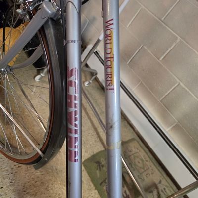 Sale Photo Thumbnail #13: Vintage Schwinn World Tourist Bicycle