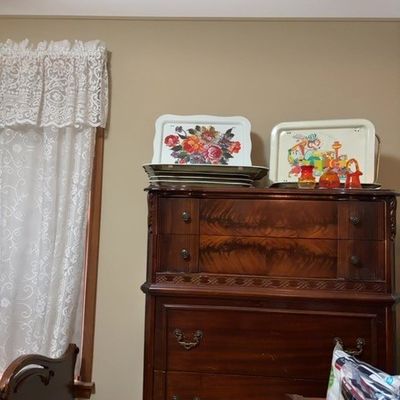 Sale Photo Thumbnail #41: Vintage Metal TV Trays with Floral and Children's Motifs