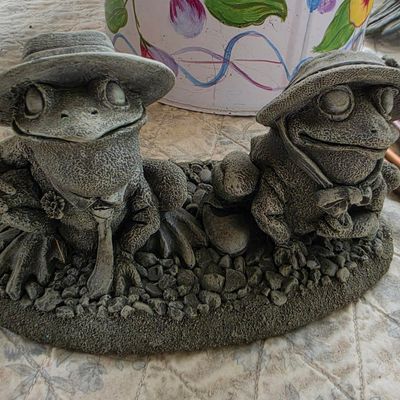 Sale Photo Thumbnail #33: Vintage Anthropomorphic Frog Garden Statue