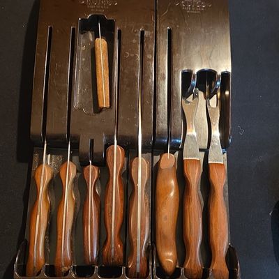 Sale Photo Thumbnail #31: Cutco 7-Piece Carving and Serving Set with Original Block