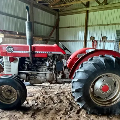 Massey Ferguson 165 Diesel Utility Tractor 1916 Hrs PLUS Big Bee Titan Brush Hog Rotary Cutter