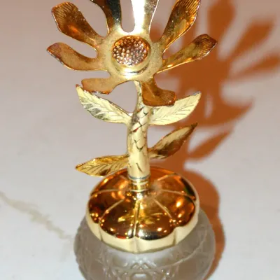 Perfume bottle