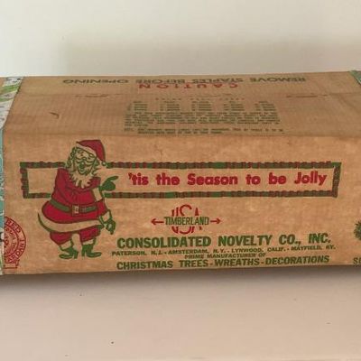 Sale Photo Thumbnail #130: Vtg. Christmas tree