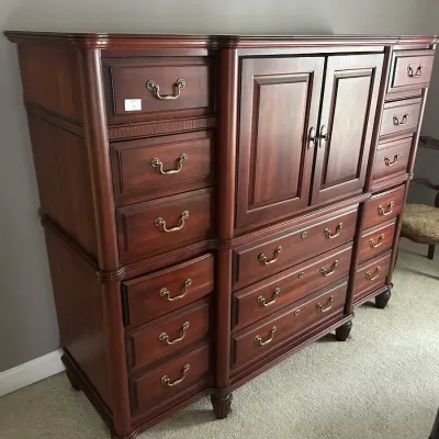 Sale Photo Thumbnail #32