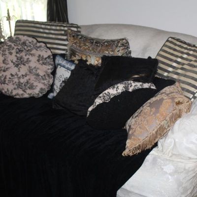 Sale Photo Thumbnail #81