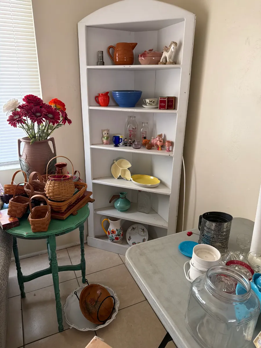 ENTIRE HOUSE ESTATE SALE - LOTS OF ANTIQUES