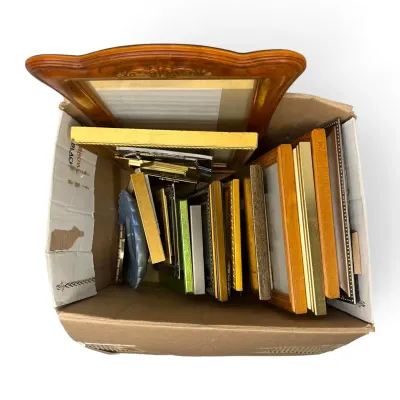 Pictures & Picture Frames Mystery Lot