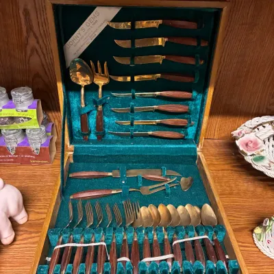 Sale Photo Thumbnail #47