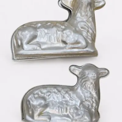 Metal Lamb-Shaped Cake Mold Set