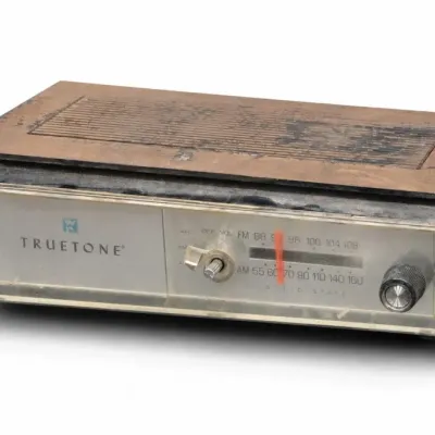 Truetone AM FM Tabletop Radio