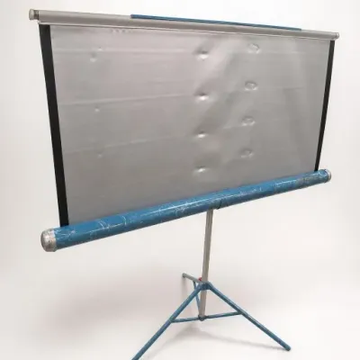 Portable Tripod Projection Screen