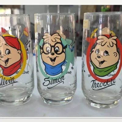 Sale Photo Thumbnail #88: Alvin and the Chipmunks Character Glasses Set