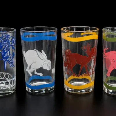 Sale Photo Thumbnail #329: Set Of Four Animal Motif Glass Tumblers