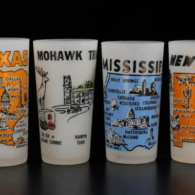 Sale Photo Thumbnail #317: Assorted State Souvenir Glass Tumblers