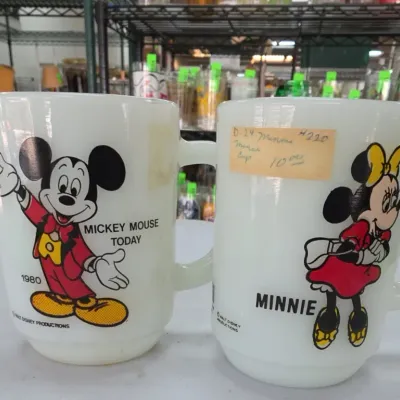 Sale Photo Thumbnail #187: Mickey Mouse and Minnie White Glass Mugs