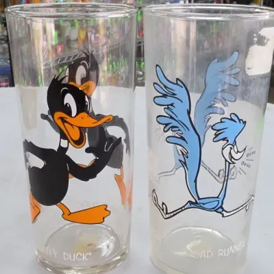 Sale Photo Thumbnail #384: Looney Tunes Daffy Duck and Road Runner Glasses