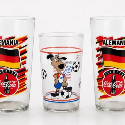 Sale Photo Thumbnail #327: Coca-Cola Alemania Soccer Glasses and USA Mascot Glass