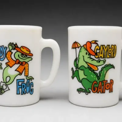Sale Photo Thumbnail #211: Andy The Frog and Gaylord Gator Glass Mugs