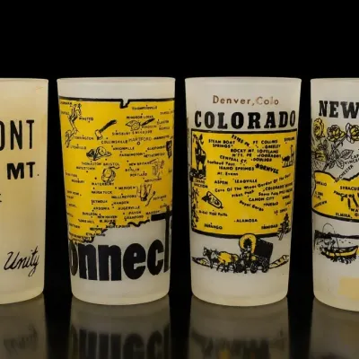 Sale Photo Thumbnail #150: Assorted State Souvenir Glass Tumblers