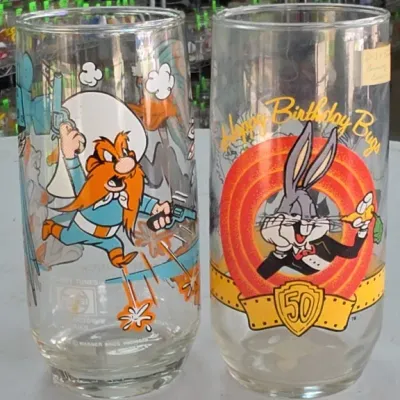 Sale Photo Thumbnail #394: Warner Bros Looney Tunes Character Glasses Pair