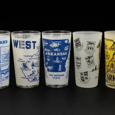 Sale Photo Thumbnail #314: Assorted State Souvenir Glass Tumblers