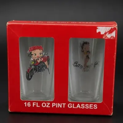 Sale Photo Thumbnail #273: Betty Boop 16 Fl Oz Pint Glasses Set