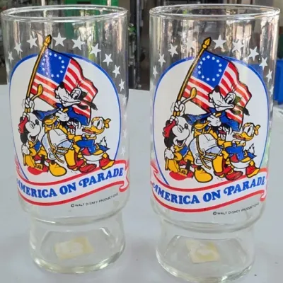 Sale Photo Thumbnail #293: Pair of Walt Disney America On Parade Glasses