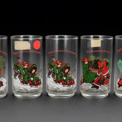 Sale Photo Thumbnail #334: Set of Holiday-Themed Glass Tumblers With Sledding Scenes