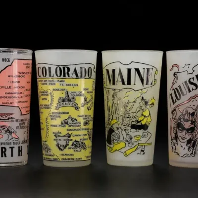 Sale Photo Thumbnail #274: Assorted State Souvenir Glass Tumblers