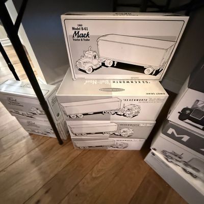 Sale Photo Thumbnail #439