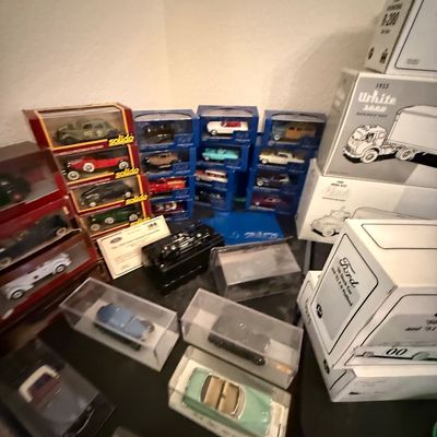 Sale Photo Thumbnail #429