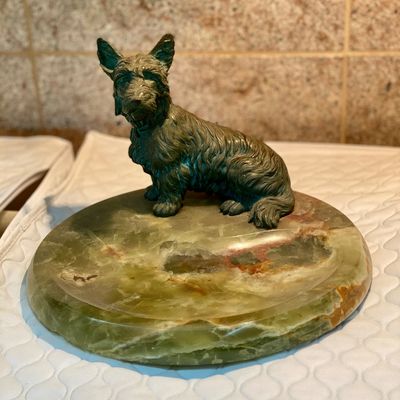 antique Austrian bronze Scottish Terrier figurine mounted on a green onyx base,