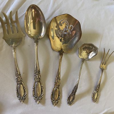 antique King Richard by Towle heavy sterling silver flatware set