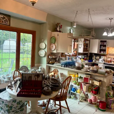 Sale Photo Thumbnail #171
