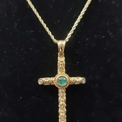 10K Gold Green Gemstone Cross Pendant Necklace